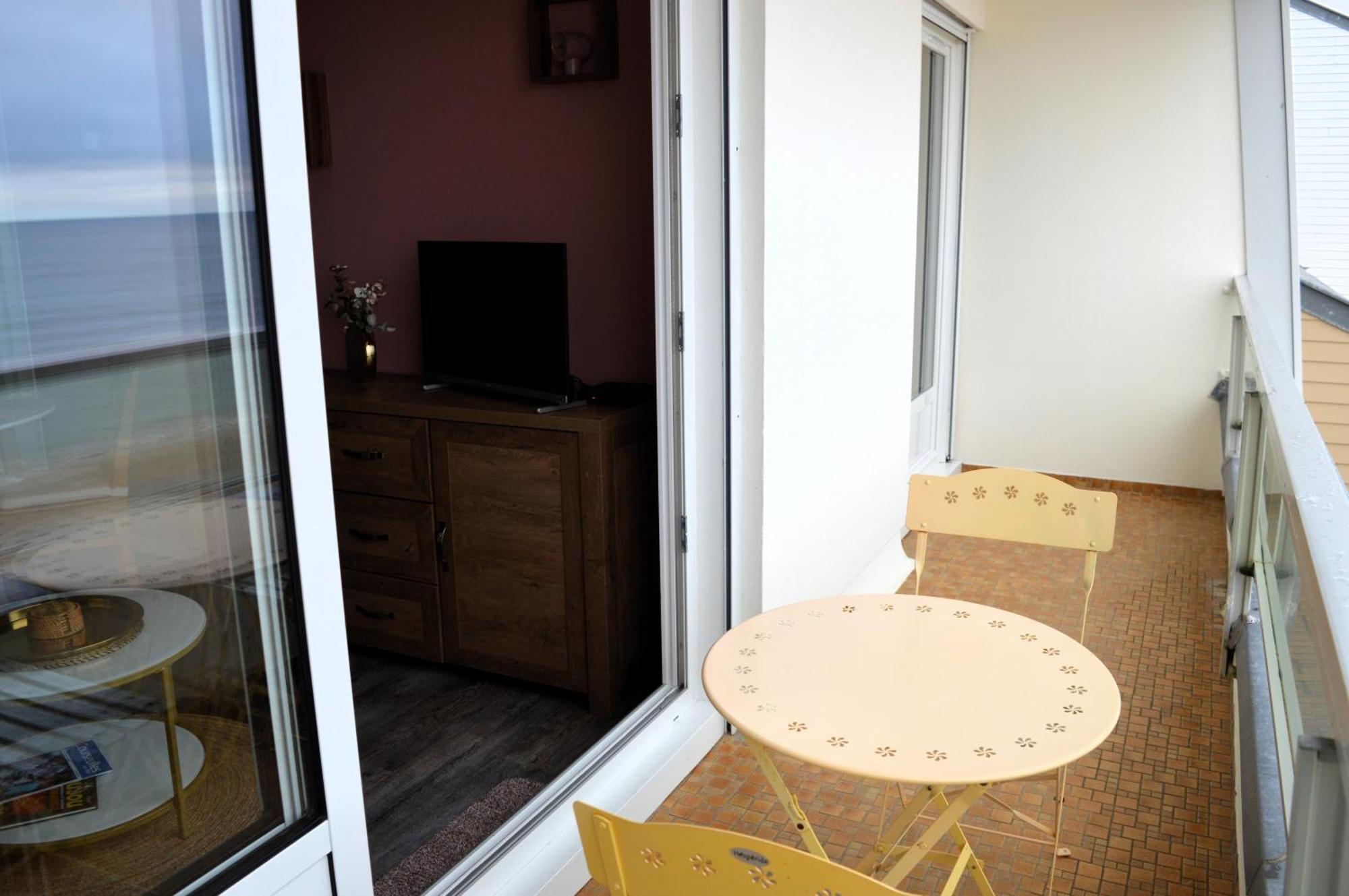 L'Esperluette - Magnifique Vue Mer Et Balcon Courseulles-sur-Mer Ngoại thất bức ảnh