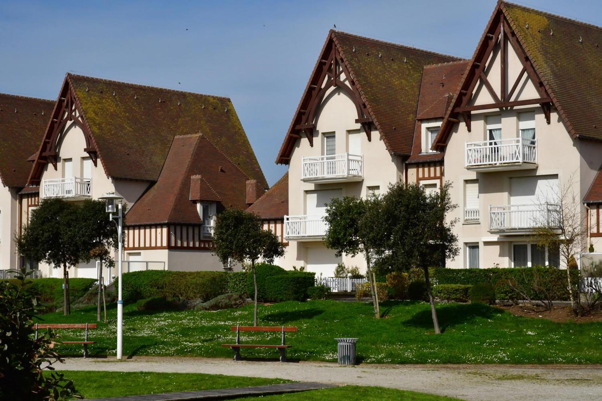 L'Esperluette - Magnifique Vue Mer Et Balcon Courseulles-sur-Mer Ngoại thất bức ảnh